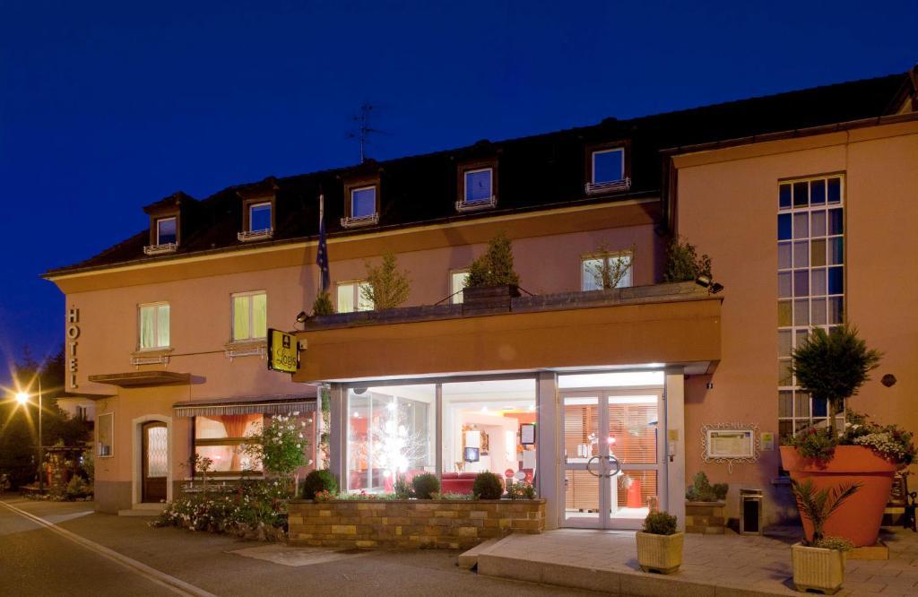 Hotel Restaurant Logis La Palette Wettolsheim Exterior photo